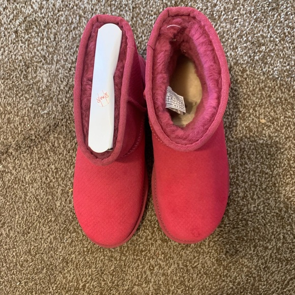 Ugg boots - Picture 2 of 6